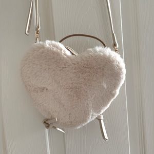 LC Lauren Conrad Love Crossbody bag